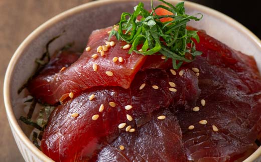 マグロ漬け丼 (100gx2パック)とガツ刺し (130gx3パック)セット マグロ 漬け まぐろ 丼 ガツ セット 詰合せ 魚 食品 F21E-301