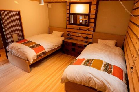 【229】約100年前の蔵に泊まれる蔵宿一棟貸し　１泊朝食付き　最大8名まで宿泊可能（銅の夢（あかがねのゆめ））