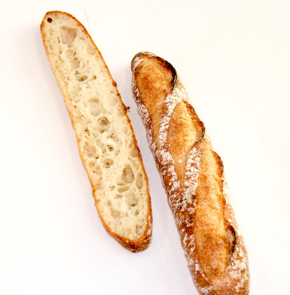 【a232】小麦の旨みと口溶けを引き出す特殊強力粉 黄金鶴