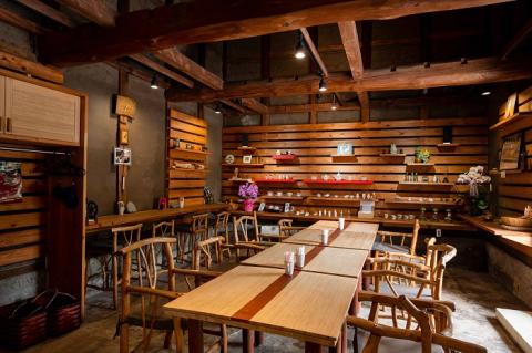 【229】約100年前の蔵に泊まれる蔵宿一棟貸し　１泊朝食付き　最大8名まで宿泊可能（銅の夢（あかがねのゆめ））