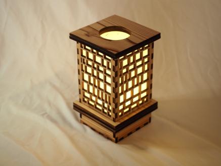 【266】みどりの杉あかり　直方体タイプ（1/fゆらぎの格子）