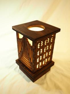 【267】みどりの杉あかり　直方体タイプ（みどりの幾何学模様）