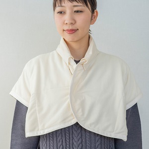 【156】手洗いOK　群馬県産シルクわたの肩当(衿カバー2枚付き)