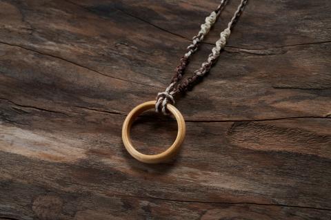 【264】指輪ペンダント【桧】