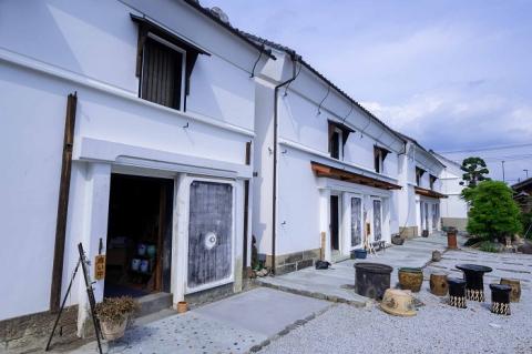 【229】約100年前の蔵に泊まれる蔵宿一棟貸し　１泊朝食付き　最大8名まで宿泊可能（銅の夢（あかがねのゆめ））