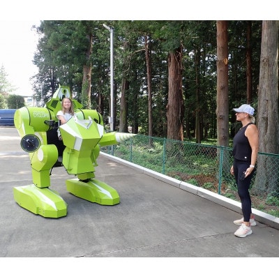 工場見学およびロボットの操縦体験(1時間)