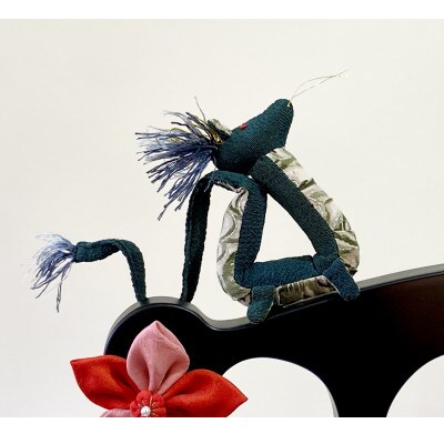 地球屋のつるし飾り　プレミアム(つるし雛)　　向い干支付き(辰・戌)