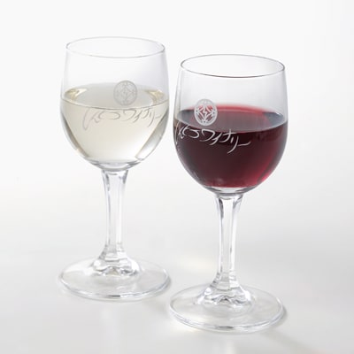 しんとうワイナリーの甲州辛口白ワイン(限定)と巨峰ワイン(限定)2本セット