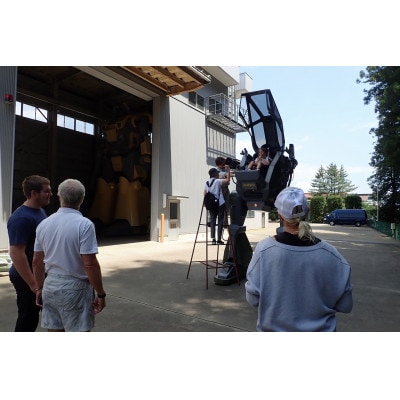 工場見学およびロボットの操縦体験(1時間)