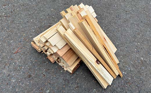 下仁田町針葉樹焚き付け薪セット約20kg（南東北・関東・甲信越北陸・中部地域在住の方）キャンプ・薪ストーブ利用可 F21K-661