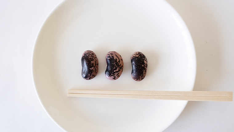 嬬恋村 浅間高原特産 【 大粒 】乾燥花豆1kg 花まめ 花豆 群馬 黒豆 煮豆 おせち 数量限定 [AI002tu]