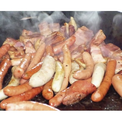 地元ブランド「かわば」ハム・ソーセイジのアラカルトパック【ライブの山賊焼】赤ラベル＆黒ラベルのセット【配送不可地域：離島】