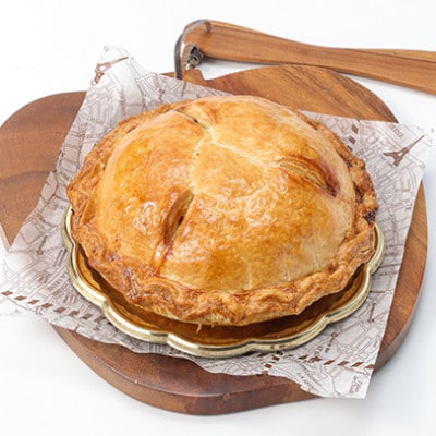 完熟りんごたっぷり 果樹園カフェのアップルパイ 5号(5～6人用)【配送不可地域：離島・北海道・沖縄県・中国・四国・九州】