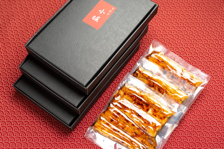 国産厳選鰻　明治初期創業「小堀」の特上蒲焼（3尾セット）