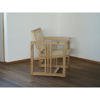 【UMEBACHI FURNITURE】 ラタンのイージーチェア　国産クリ材　籐張 【申込後生産】