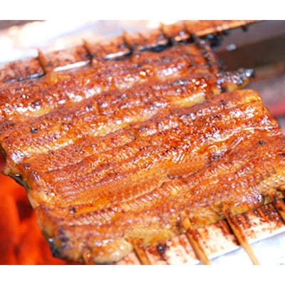 【3ヵ月毎定期便】【国産うなぎのみ使用】大穀のうなぎ蒲焼3袋、うなぎの骨唐揚げ1パックセット全3回【配送不可地域：離島】