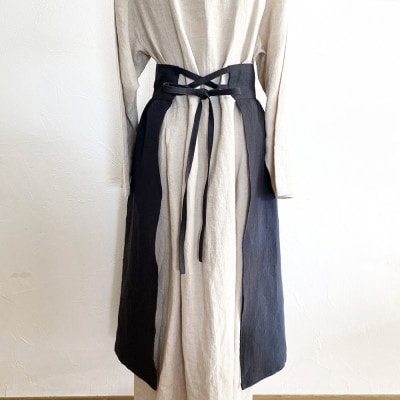 KIKONO Johannamieliギャザーエプロン　チャコールグレー