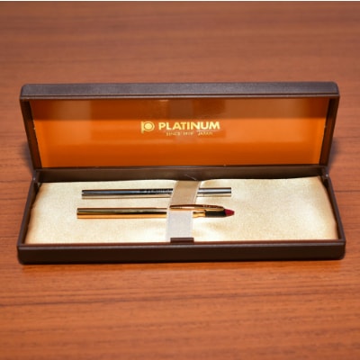 プラチナ万年筆　ミニサイズシャープペン　ゴールド