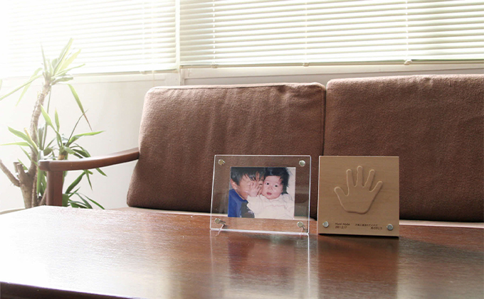 子どもの成長の記録を残せる! 木製手型フレームセット「天使の手型」[52210562]