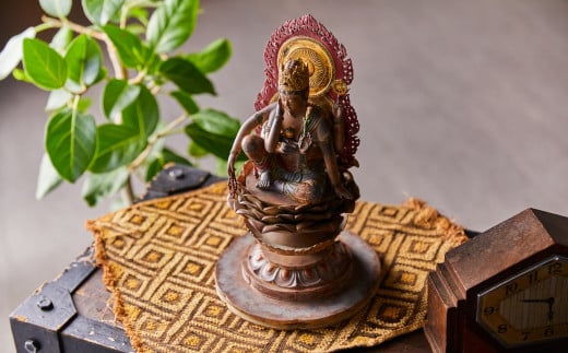 イスム 如意輪観音