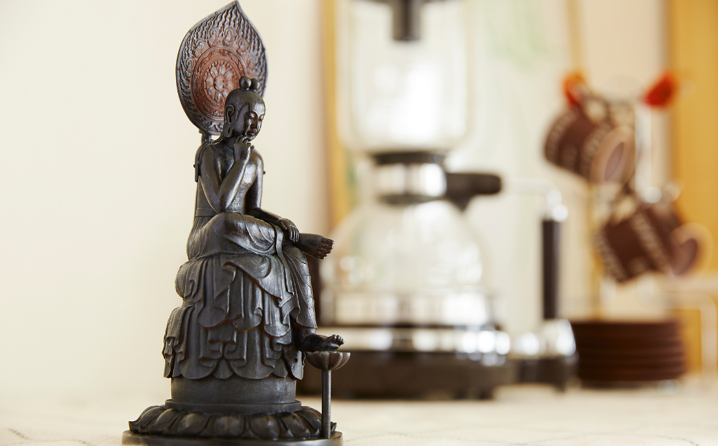 TanaCOCORO[掌] 菩薩半跏像