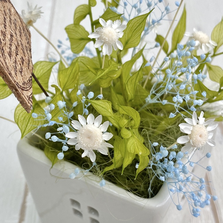 プリザーブドフラワー　ファム　ホワイト　春日部市　シュガーパイン（AJ254）