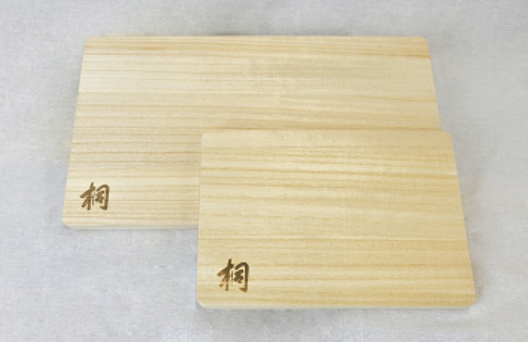 AT008 桐のまな板　大・小セット