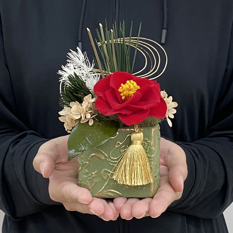 AJ237 プリザーブドフラワー　椿咲（ちさき）　春日部市　シュガーパイン