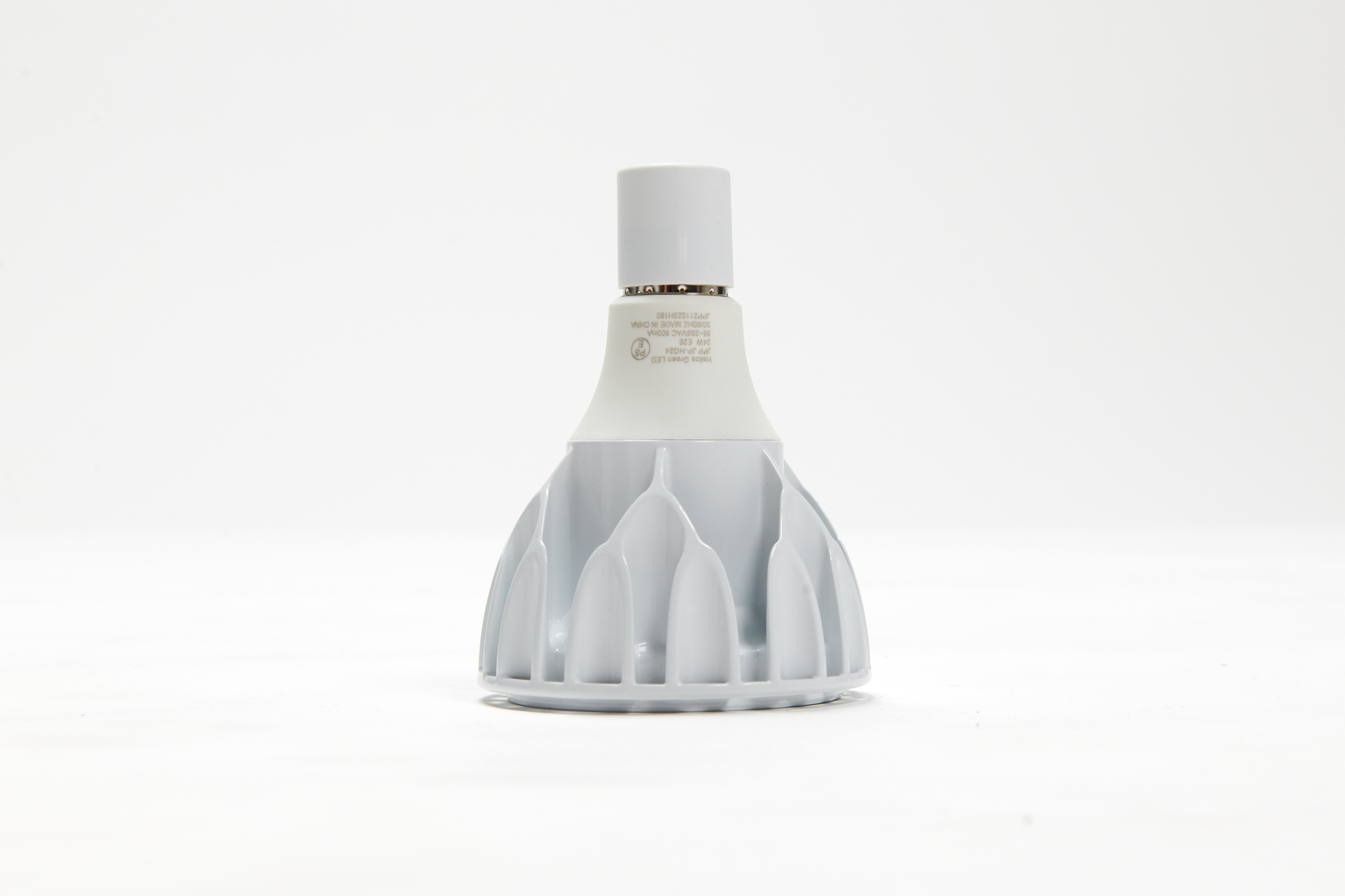 BN023-1　電球タイプの定番モデル10個セット。あらゆる植物・野菜・果樹にオールマイティーに使用できます。「ヘリオスグリーンLED (ホワイト)」