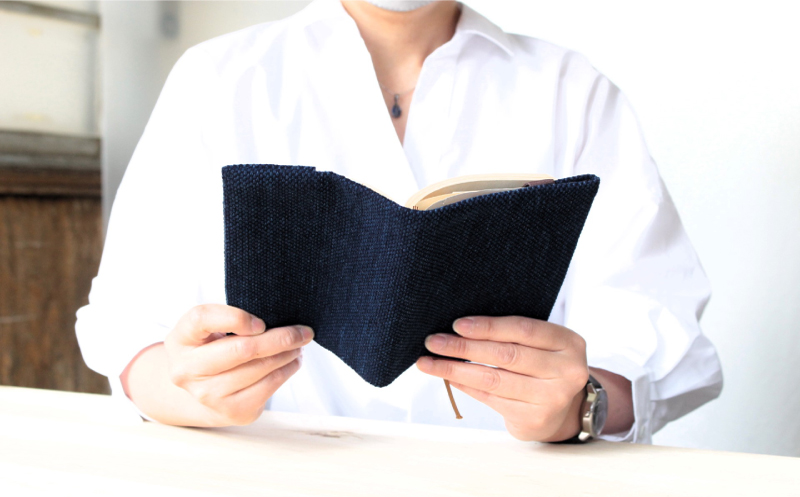 ブックカバー ダークインディゴ