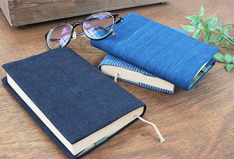 武州正藍染　藍染めブックカバー　新書サイズ