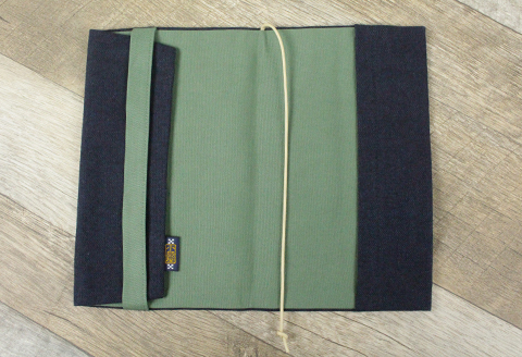 ブックカバー 文庫サイズ 武州正藍染 藍染め おしゃれ 文具 文庫本 しおりひも付き 紺 あさぎ 埼玉県 羽生市