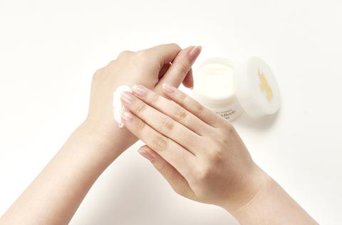 クリスタルジェミー 象の足クリーム 30g 全身 ボディクリーム ハンドクリーム 潤い ハリ シアバター 保湿 植物由来 基礎化粧品 化粧品 スキンケア いくらでも､いつからでもキレイになれる