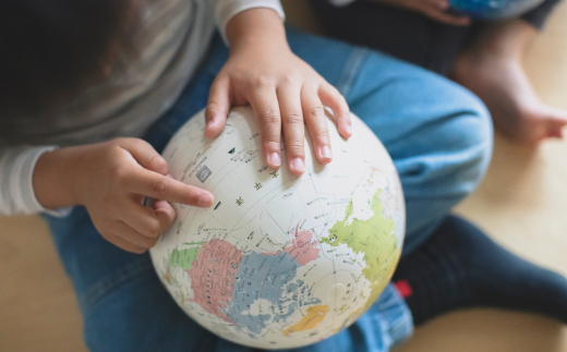 ほぼ日のアースボール ジャーニー（スマホをかざせばとびだす地球儀 直径20cm）