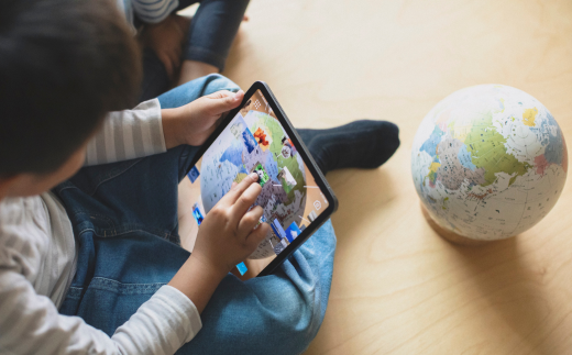 ほぼ日のアースボール ジャーニー（スマホをかざせばとびだす地球儀 直径20cm）