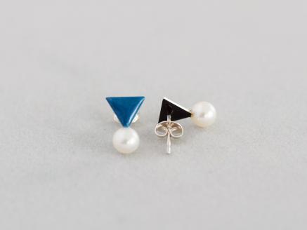 Kenichi Kondo　パール付き七宝ピアス・三角