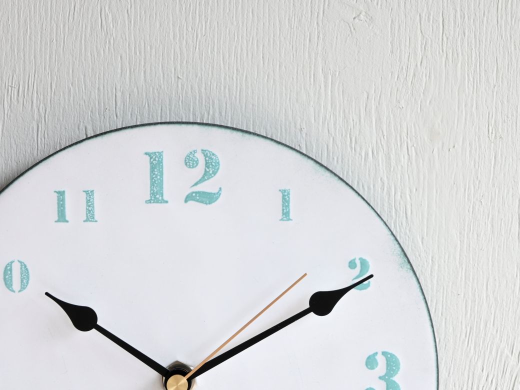 時計 壁掛け時計 文字盤M 七宝（白地に水色文字）