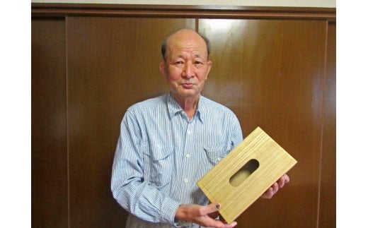 熟練桐たんす職人が手作りした桐のティッシュボックス　【11246-0117】