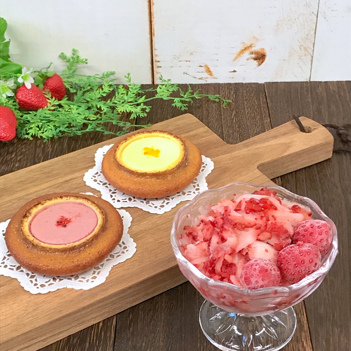 苺の里　いちごのけずりミニ4個 & チーズインバウム4個セット　プチ贅沢