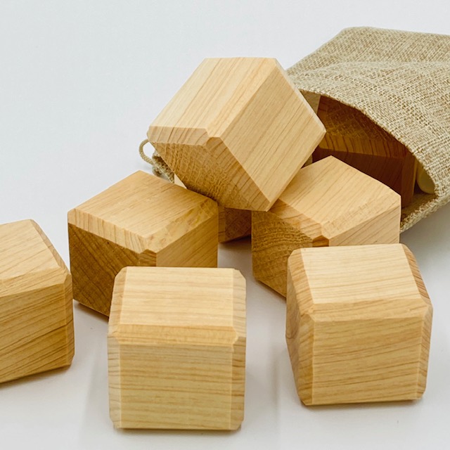 【受注生産】ブランド木材　西川材　ヒノキブロック　入浴剤　贅沢