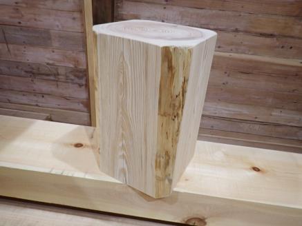 【受注生産】ブランド木材　西川材　杉４面太鼓引き　スツール　贅沢