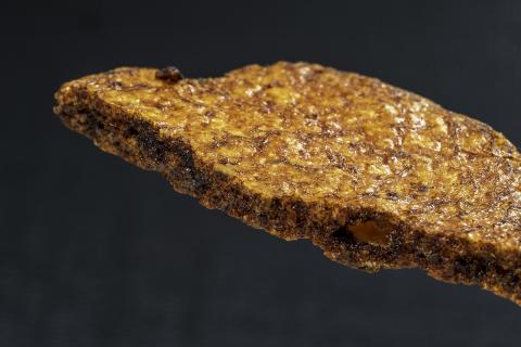 【R7.3.4より内容量変更】国産うるち米100％使用　得得せんべい 20袋セット 合計2.7kg せんべい 煎餅 国産 醤油 ごま たまり醤油 割れ 人気 ギフト おすそ分け 埼玉県 川島町