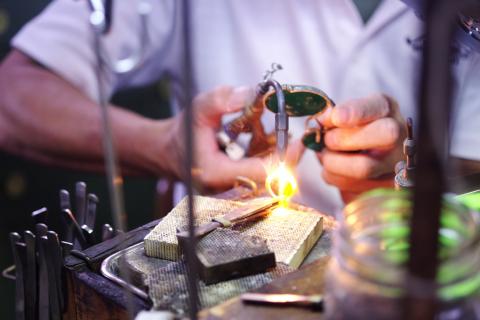 【アクセサリー】アーク ジュエリー スタジオで利用できるジュエリー制作チケット【１５０，０００円分】