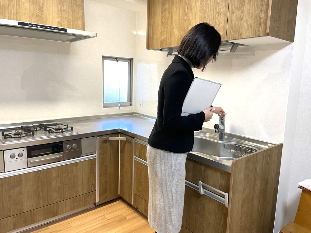 [あんしん空き家管理プラス] 巡回サービス年1回・屋内外見回りプラン｜空き家 空家 杉戸 不動産 郵便物 ゴミ みまわり [0600]