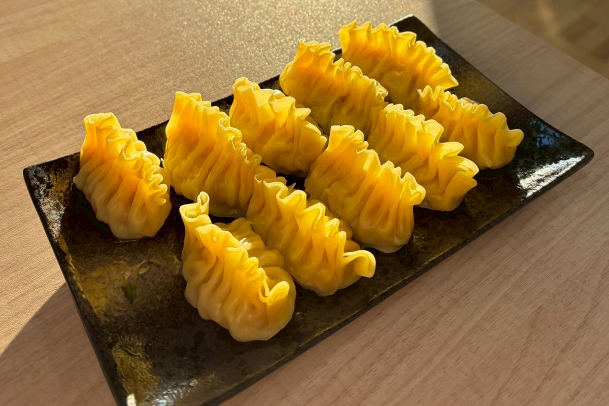 ふかひれ入り餃子 計200個 (50個×4袋)｜中華料理 点心 中華街 [0690]