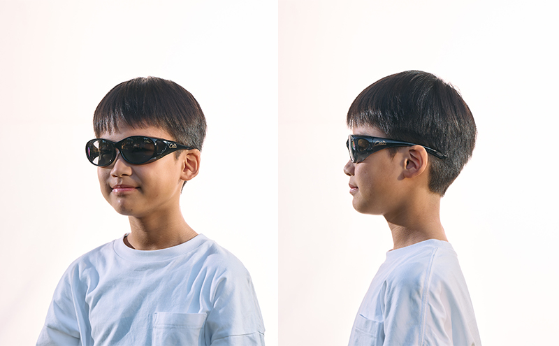 メガネの上から掛けられるサングラス オーバーグラス「Otani（オータニ）」小窓の側面で視野と明るさを確保、柔らかく、弾力があり、折れにくい素材を使用し、安心と安全性を高めたキッズモデル、「みらい」(4)グレープ／ペールブラウン