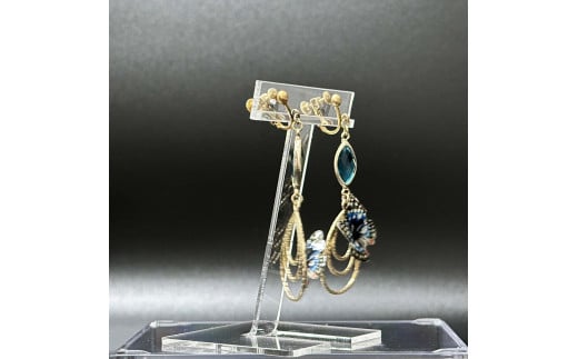 オオムラサキ蝶スワロフスキーイヤリング