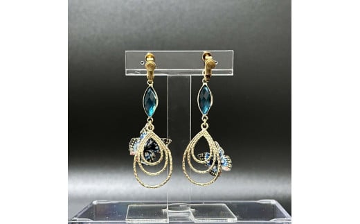 オオムラサキ蝶スワロフスキーイヤリング