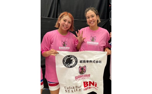 SAKURA FUNABASHI Tシャツ クロ／ピンク