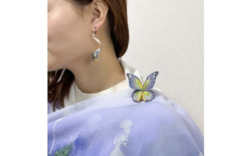 立体刺繍の蝶（パープルグリーン蝶）